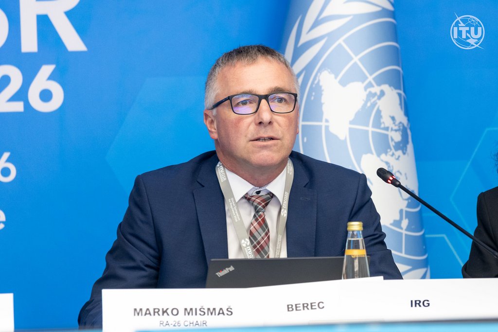 Direktor Akos Marko Mišmaš na dogodku ITU